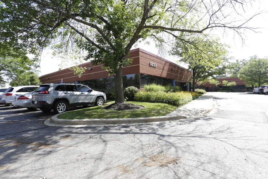 More Photos Of 1833 Centre Point Cir, Naperville Office For Lease