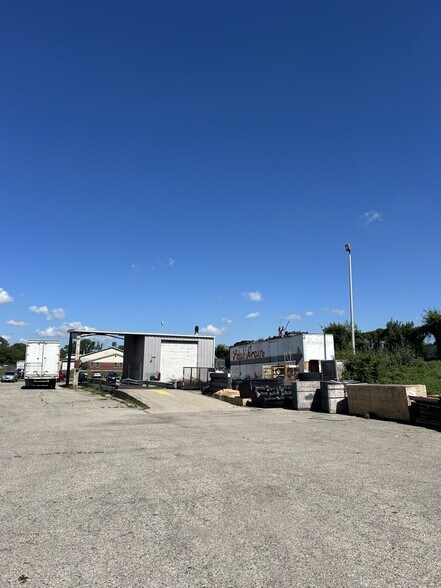 More Photos Of 3516 Wrightway Rd, Dayton Truck Terminal For Sale