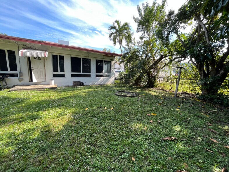 More Photos Of 648 South Dr, Miami Springs Medical For Sale