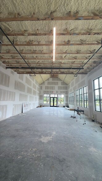 More Photos Of 200 Basswood Dr, Savannah Storefront For Lease