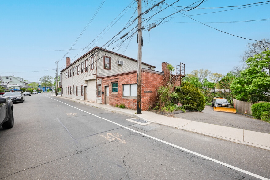 More Photos Of 275 East Ave, Norwalk Office For Sale