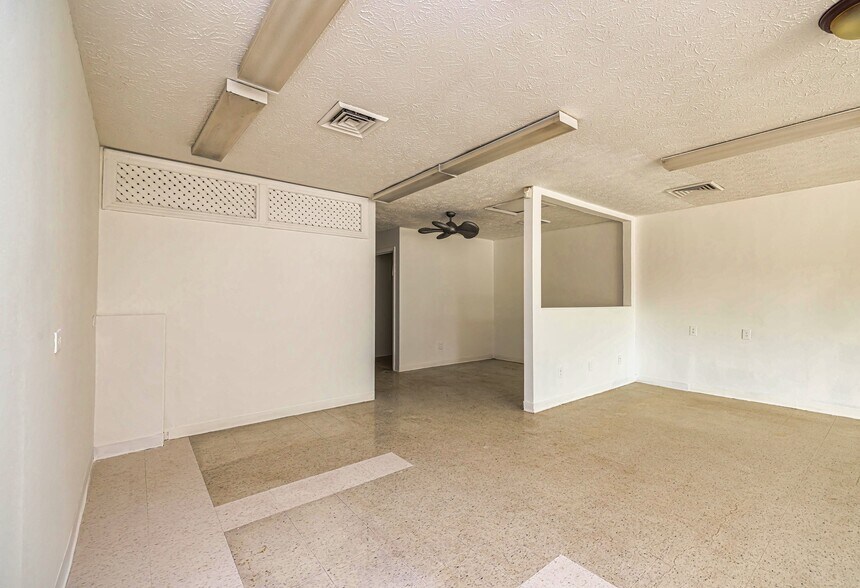 More Photos Of 1469 Wadley Ave, Atlanta Freestanding For Sale