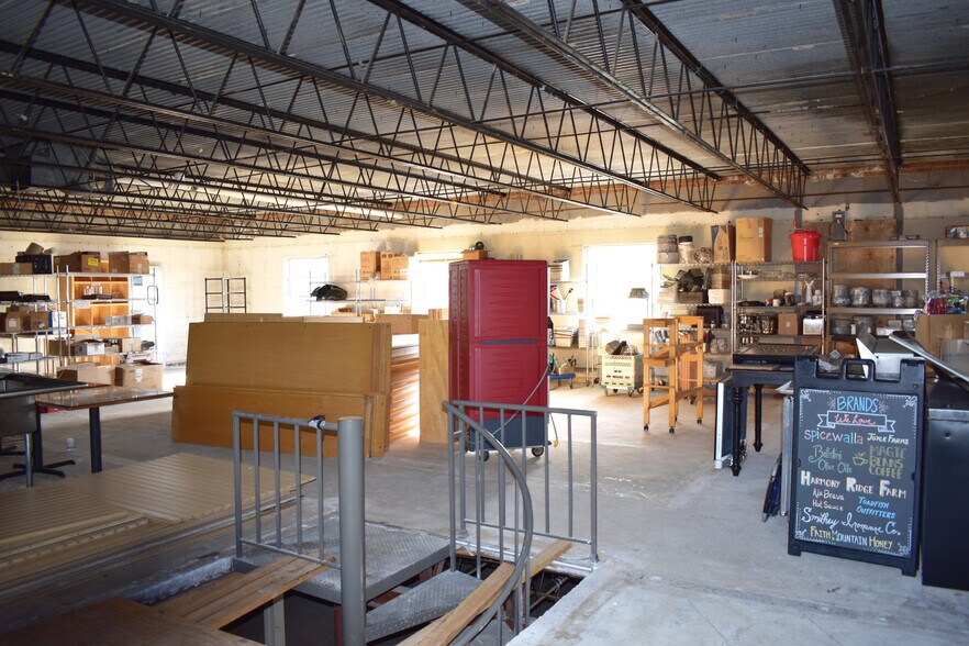 More Photos Of 215 N Broad St, Winston-Salem Storefront Retail Office For Lease