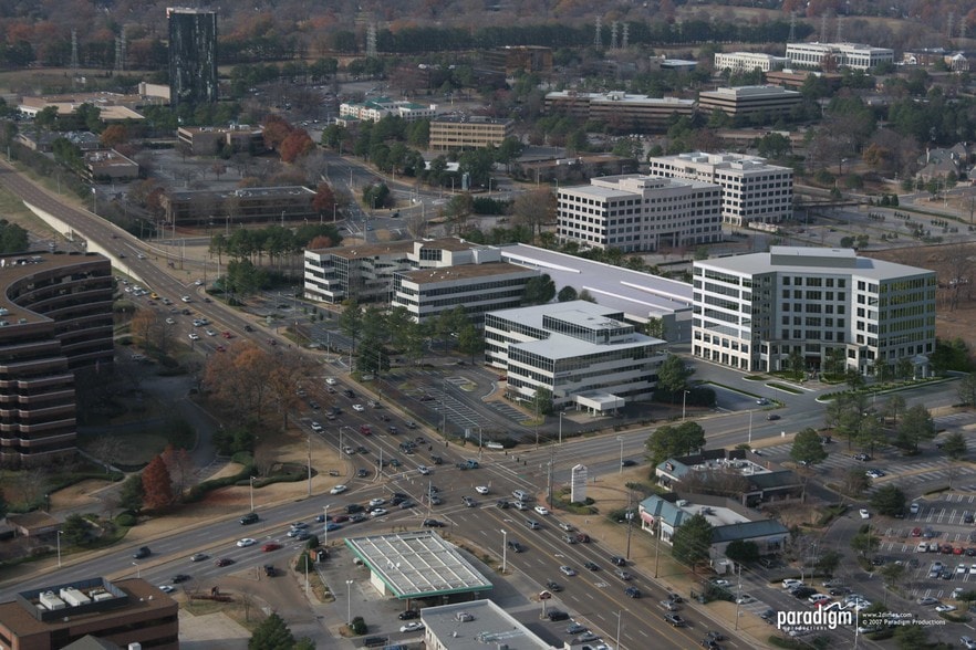 More Photos Of 6070 Poplar Ave, Memphis Office For Lease