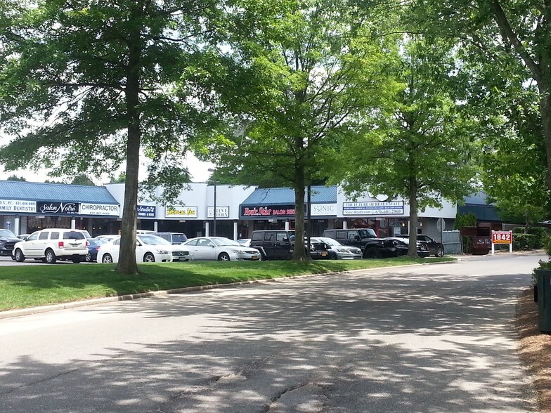 More Photos Of 1842 E Jericho Tpke, Huntington Station Unknown For Lease