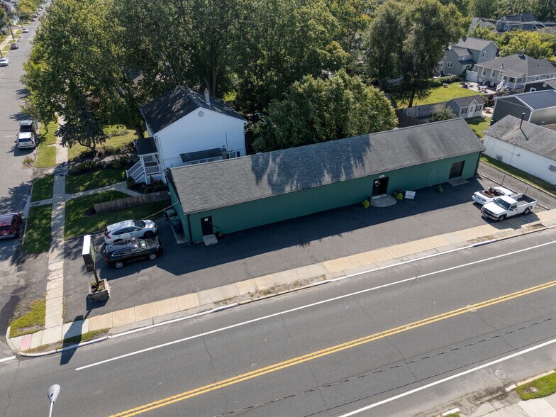 More Photos Of 500 Rt-35 S, Neptune Freestanding For Sale