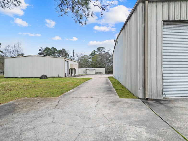 More Photos Of 7031 State Highway 75 S, Huntsville Manufacturing For Sale