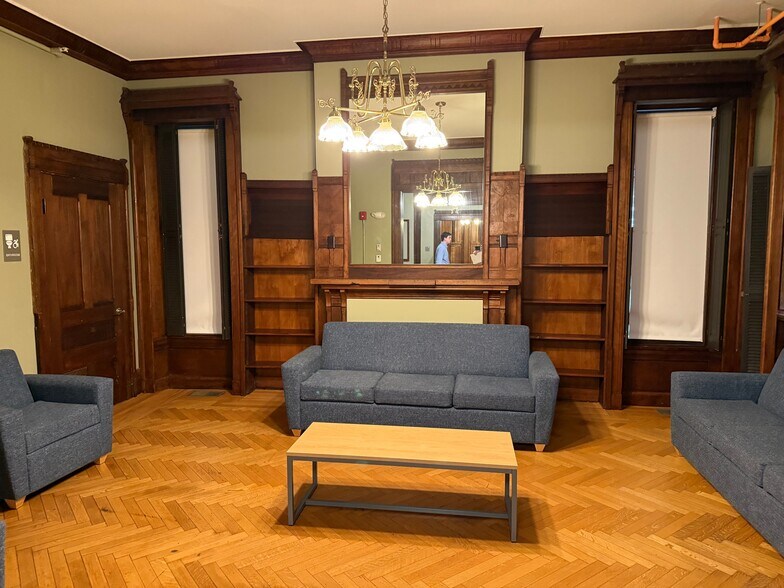 More Photos Of 906 Main St, Worcester Apartments For Sale