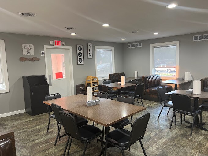 More Photos Of 24901 Red Arrow Hwy, Mattawan Restaurant For Lease