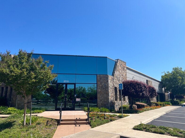 Primary Photo Of 2711 Citrus Rd, Rancho Cordova Light Manufacturing For Lease