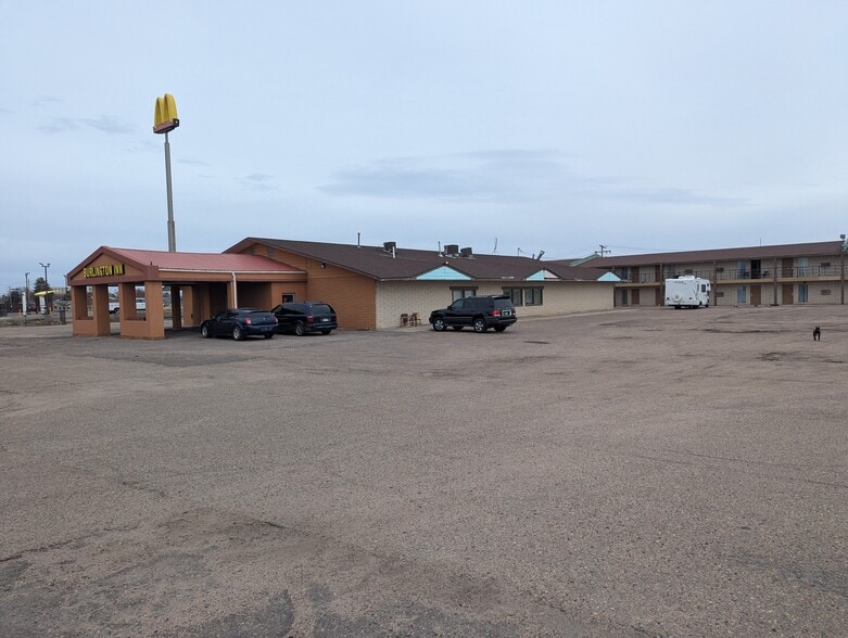 More Photos Of 450 S Lincoln St, Burlington Hotel For Sale