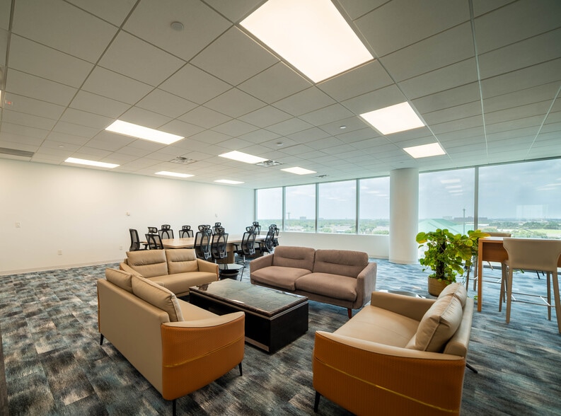 More Photos Of 9999 Bellaire Blvd, Houston Medical For Sale