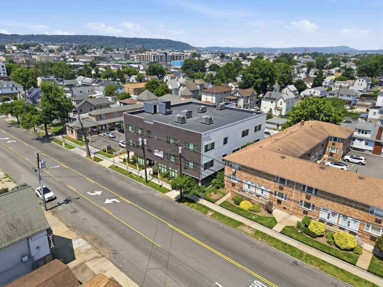 More Photos Of 315-321 Crooks ave, Paterson Schools For Sale