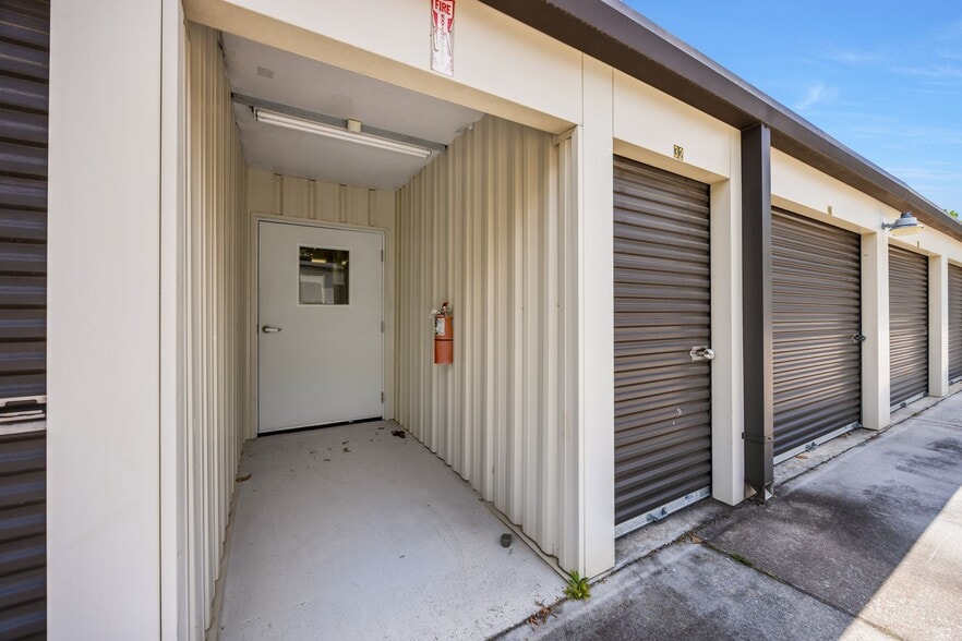 More Photos Of 500 W Manning St, Chattanooga Self Storage For Sale