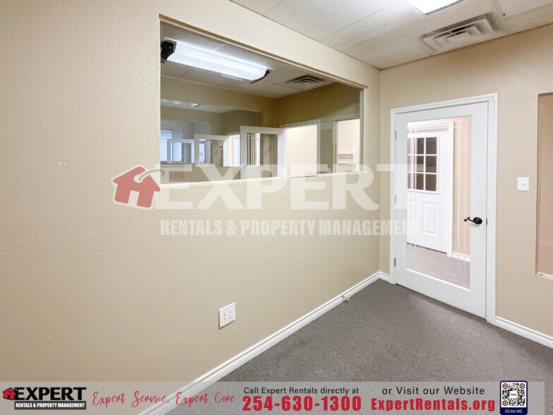More Photos Of 312 E Avenue B, Killeen Office For Lease