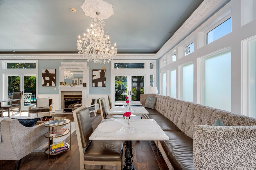 More Photos Of 443 Brown St, Napa Hotel For Sale
