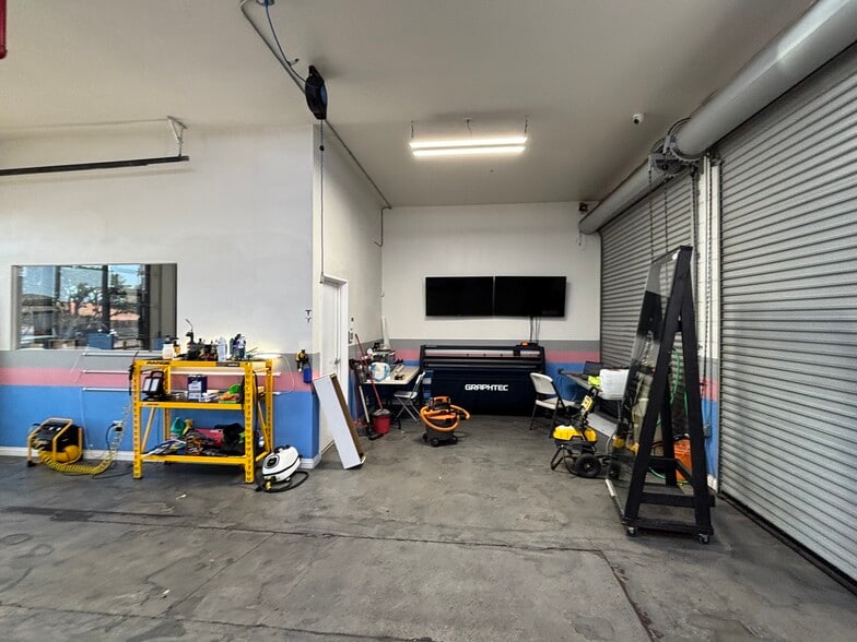 More Photos Of 1414 Pacific Coast Hwy, Hermosa Beach Auto Repair For Lease