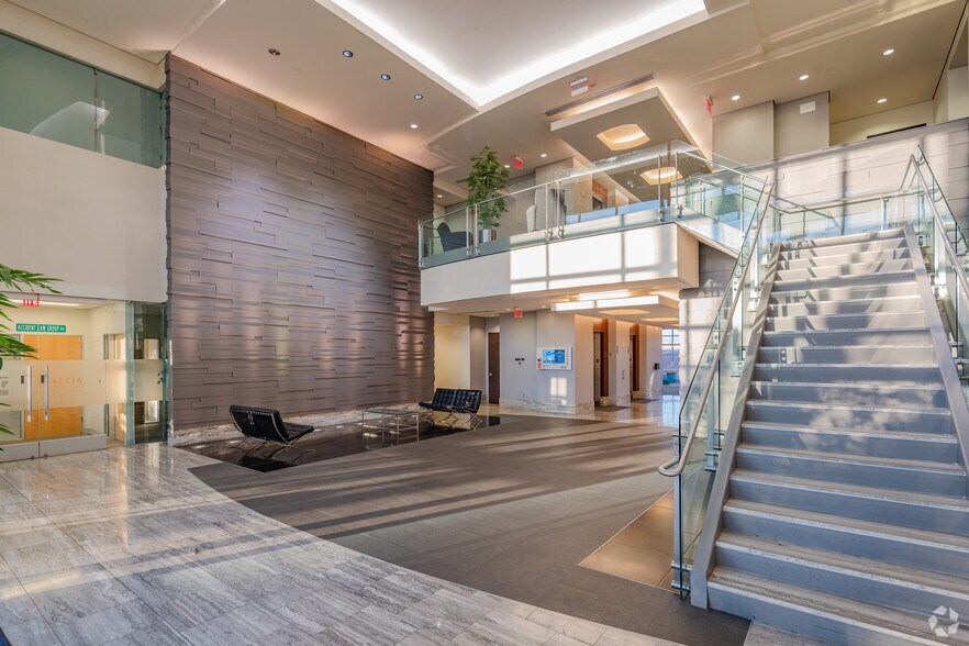 More Photos Of 1860 N 95th Ln, Phoenix Office For Lease