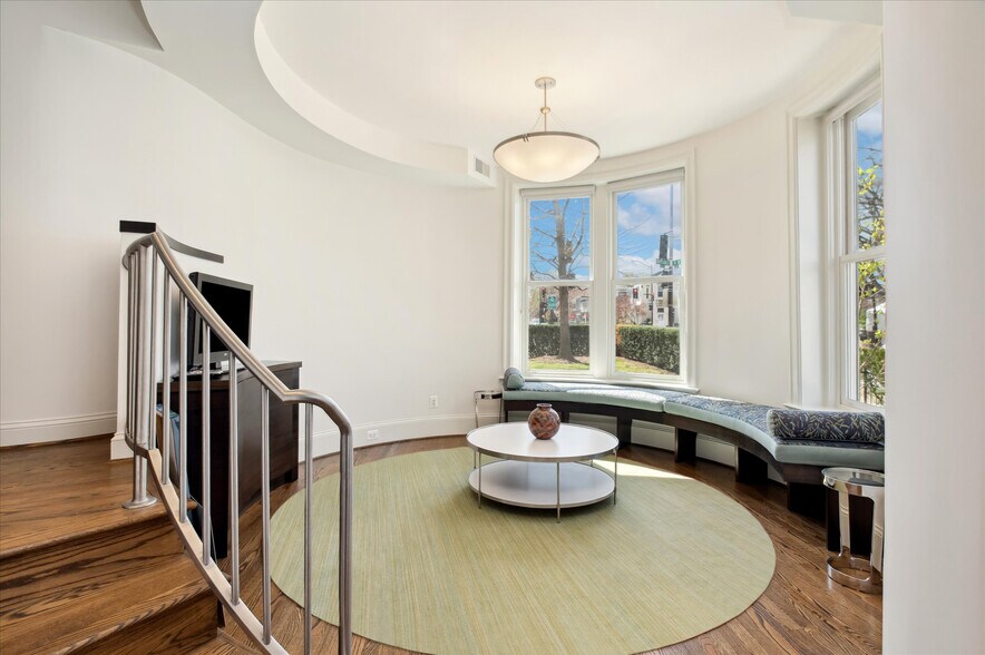 More Photos Of 800 Maryland Ave NE, Washington Office Residential For Sale