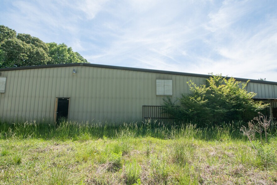 More Photos Of 248 W Franklinville St, Staley Manufacturing For Sale