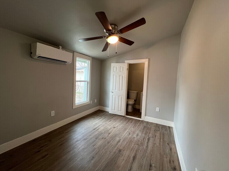 More Photos Of 101 Stanley Ct, San Antonio Multifamily For Sale