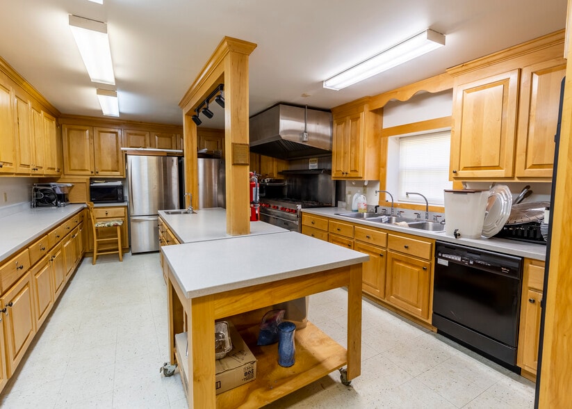 More Photos Of 1667 Cartersville Rd, Cartersville Flex For Sale