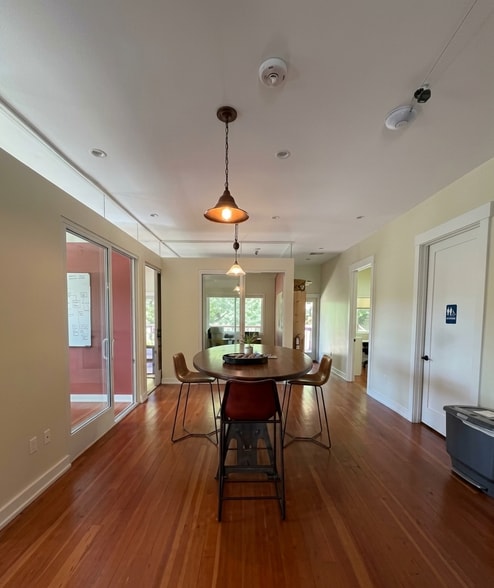 More Photos Of 292 Red Hill Ave, San Anselmo Office For Sale