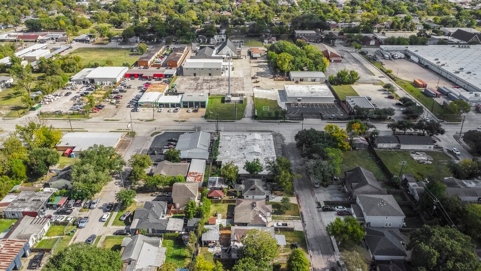 More Photos Of 1018 Shaver St, Pasadena Warehouse For Sale