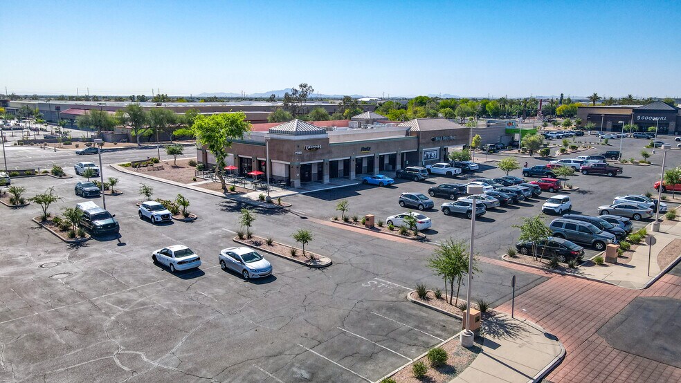 More Photos Of 7700 S Priest Dr, Tempe General Retail For Sale
