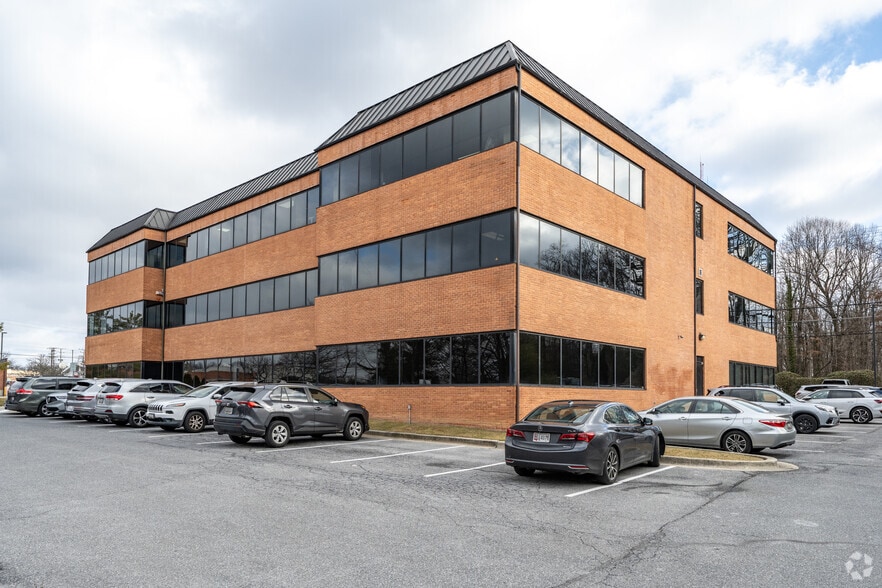 More Photos Of 516 N Rolling Rd, Catonsville Medical For Lease