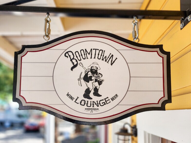 More Photos Of 200 Main St, Downieville Storefront Retail Residential For Sale