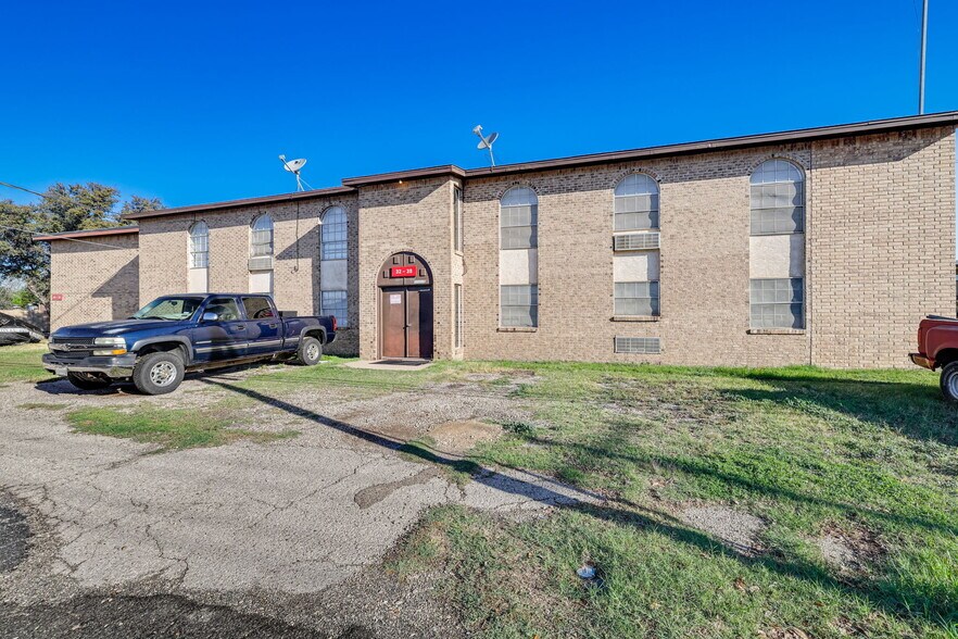 More Photos Of 1728 Pulliam St, San Angelo Apartments For Sale