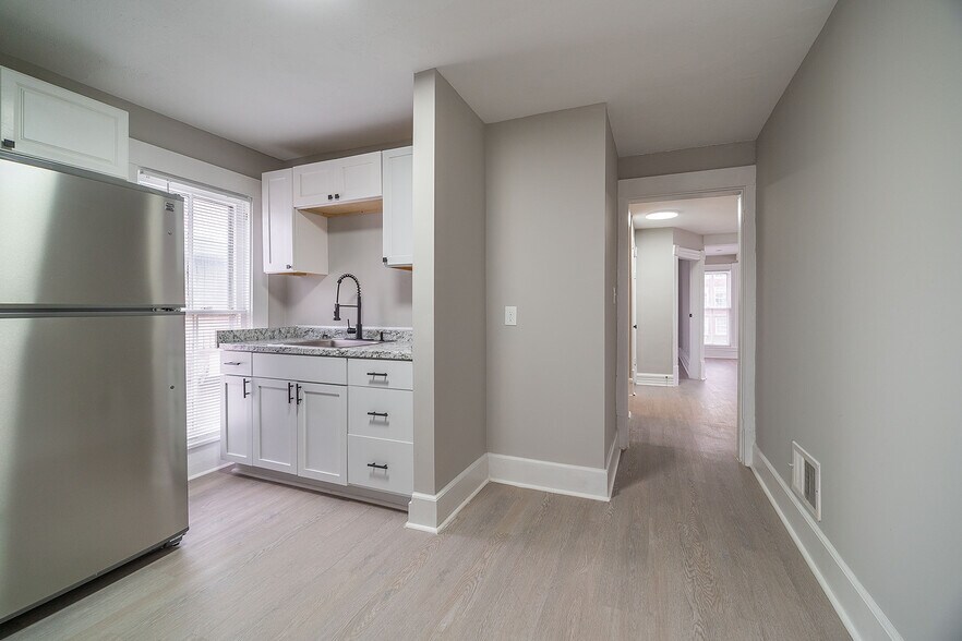 More Photos Of 16-20 W Park St, Westerville Apartments For Sale