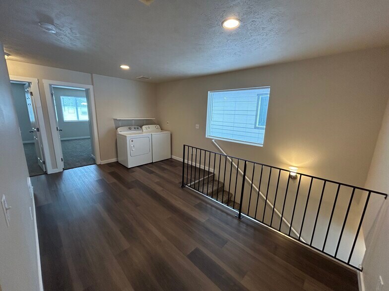 More Photos Of 308-318 W 3rd St, Cheney Apartments For Sale