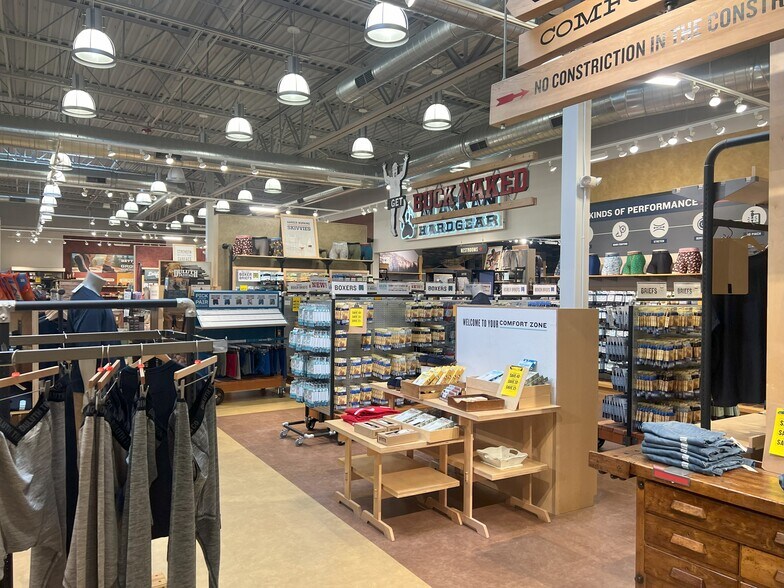 More Photos Of 16630 W Colfax Ave, Golden Freestanding For Sale