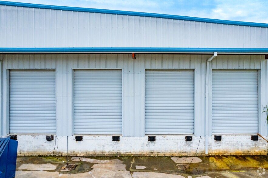 More Photos Of 11548 Pyramid Dr, Odessa Industrial For Sale