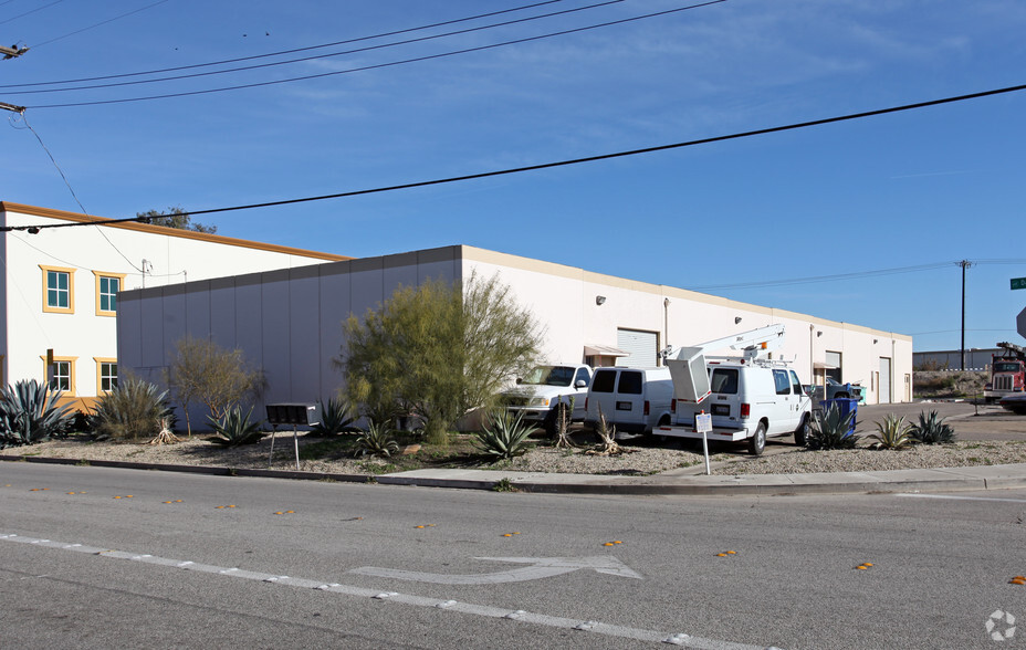 Primary Photo Of 336 Dawson Dr, Camarillo Warehouse For Lease