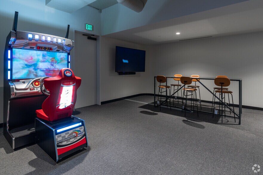 More Photos Of 2121 S El Camino Real, San Mateo Office For Lease