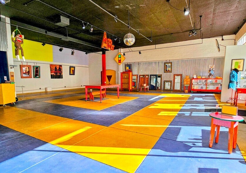 More Photos Of 79 Main St, Bisbee Storefront For Sale