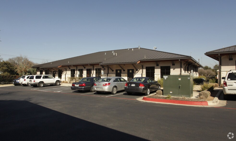 More Photos Of 7215 Wyoming Springs Dr, Round Rock Medical For Lease