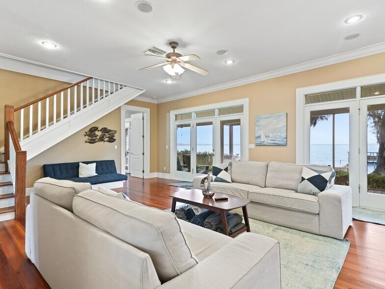 More Photos Of 12730 E Highway 25, Ocklawaha Specialty For Sale