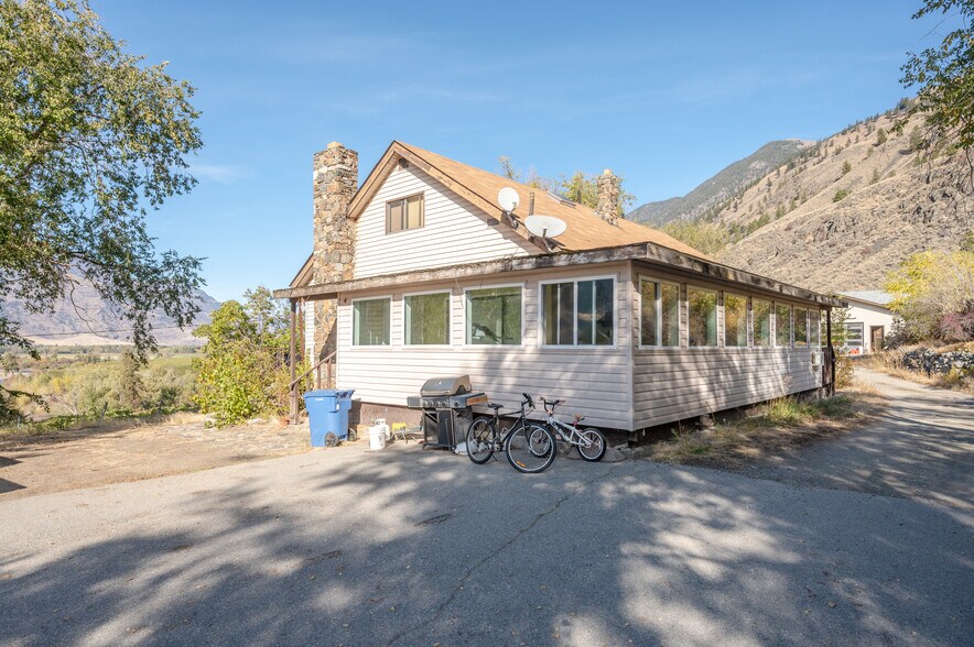 More Photos Of 1002 British Columbia 3, Cawston Winery Vineyard For Sale