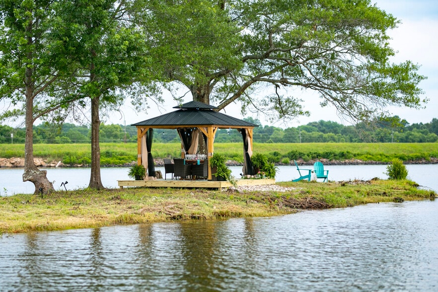 More Photos Of 5948 Highway 1 Byp, Natchitoches Restaurant For Sale