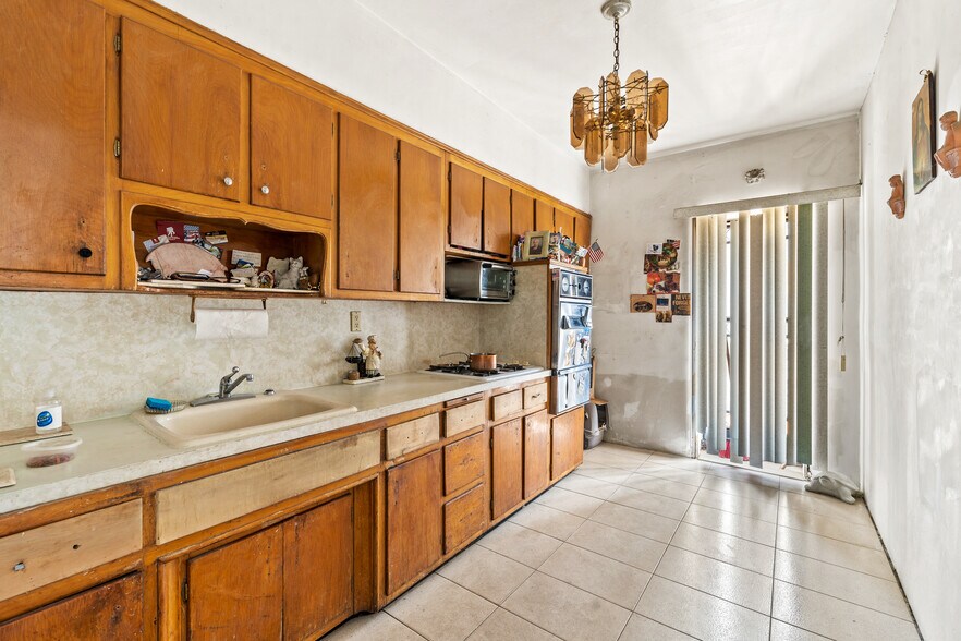 More Photos Of 6203 20th Ave, Brooklyn Storefront Retail Residential For Sale