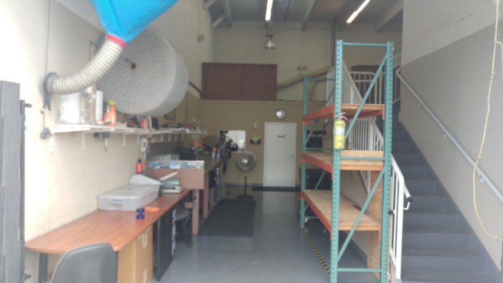 More Photos Of 5900 NW 99th Ave, Miami Light Distribution For Lease