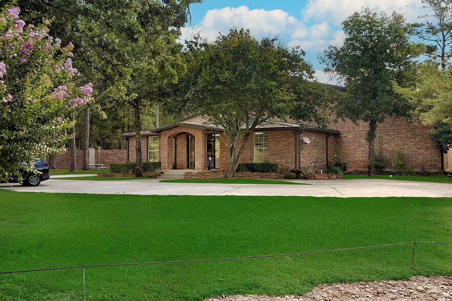 More Photos Of 28611 Blue Jack Ln, Magnolia Sports And Entertainment For Sale