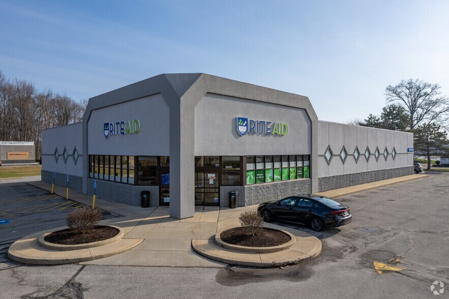 More Photos Of 29000 Lorain Rd, North Olmsted Drugstore For Lease