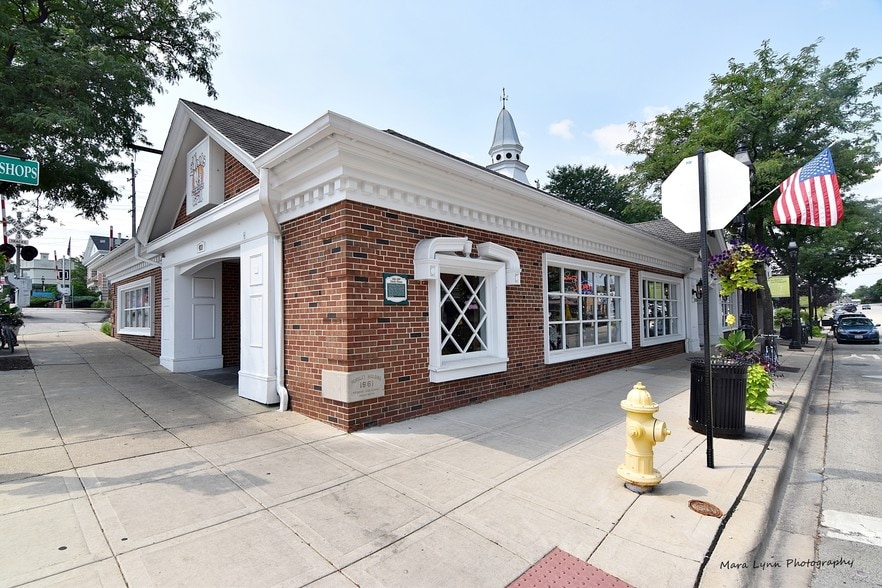 More Photos Of 515 Crescent Blvd, Glen Ellyn Freestanding For Lease