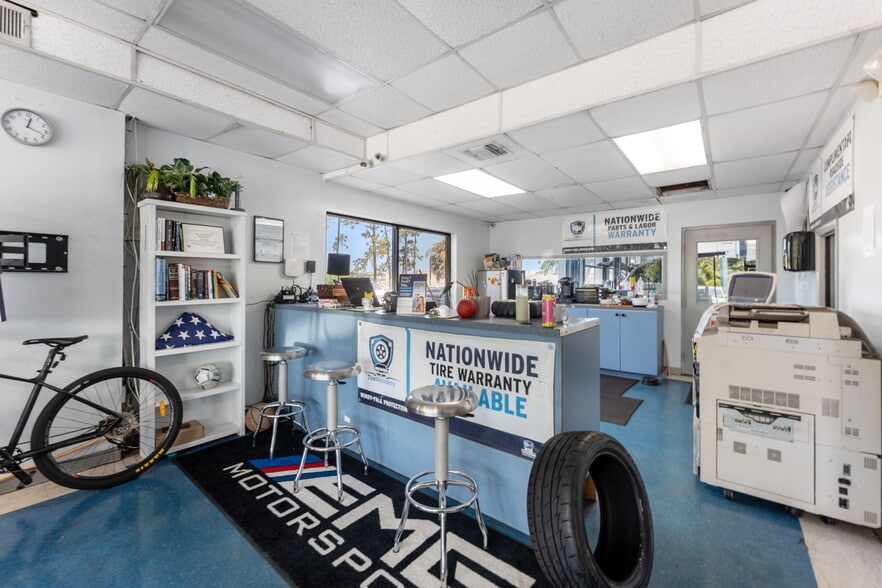 More Photos Of 6135 Salt Springs Rd, Port Richey Auto Repair For Sale