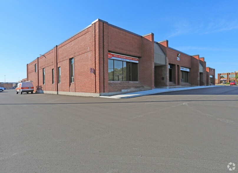 More Photos Of 200 Wilkinson Rd, Brampton Warehouse For Lease